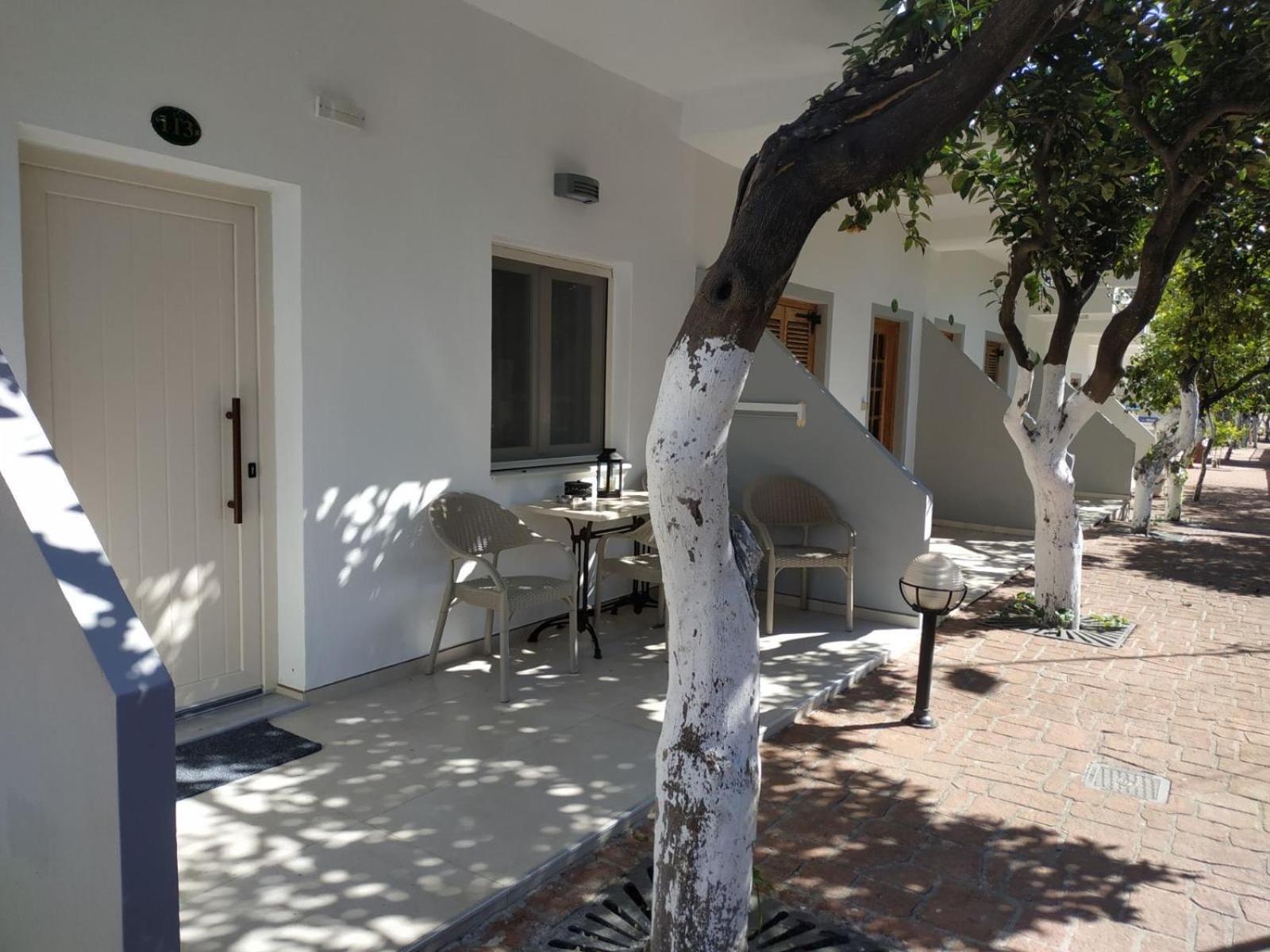 Milto'S Studios Parga Exterior photo